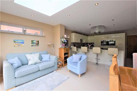 Hollybush Sling Lane, Fernhill Heath, Worcester, WR3 8RH