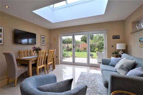 Hollybush Sling Lane, Fernhill Heath, Worcester, WR3 8RH