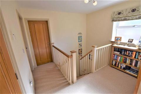 Hollybush Sling Lane, Fernhill Heath, Worcester, WR3 8RH