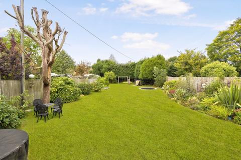 31 Rownhams Road, North Baddesley, Southampton, SO52 9ES
