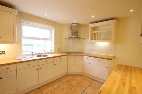 47 Barkus Close, Southam, CV47 1GB