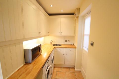 47 Barkus Close, Southam, CV47 1GB