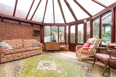 29 Island Farm Road, West Molesey, KT8 2LJ