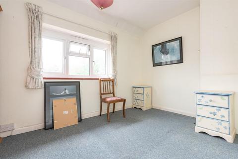 29 Island Farm Road, West Molesey, KT8 2LJ