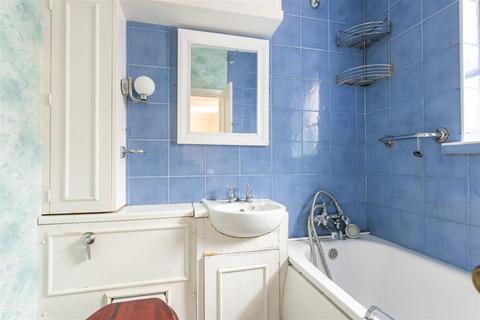 29 Island Farm Road, West Molesey, KT8 2LJ