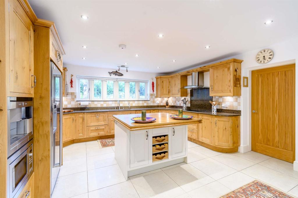 Kitchen/Breakfast Room