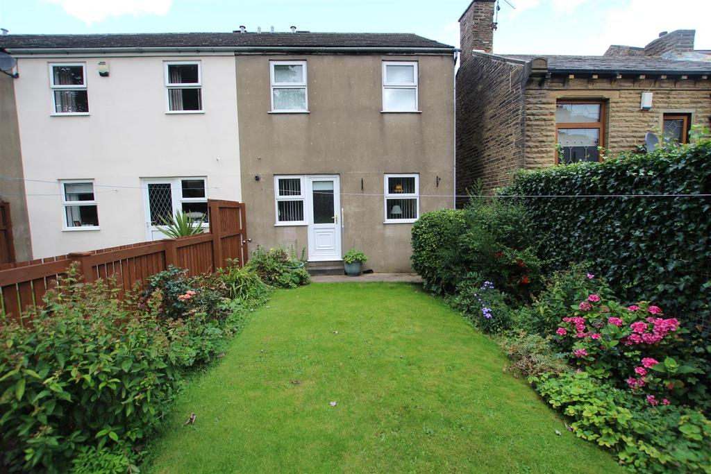 Bradford Road, Clayton, Bradford 3 bed townhouse £115,000