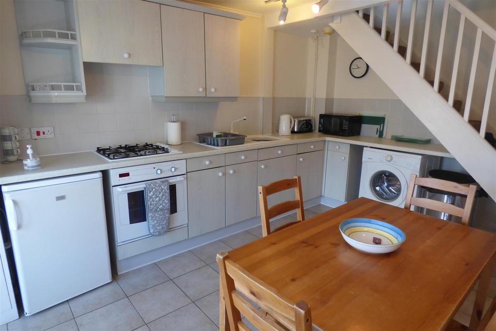 Kitchen.JPG