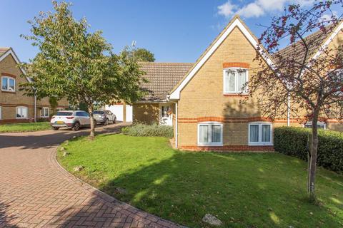 6 Green Meadows, Eythorne, Dover, CT15 4GP
