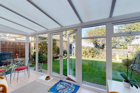 6 Green Meadows, Eythorne, Dover, CT15 4GP