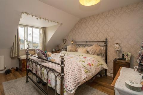 27 Minerva Avenue, Dover, CT16 2PF