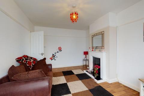 10 Albert Road, Capel Le Ferne, Folkestone, CT18 7JY