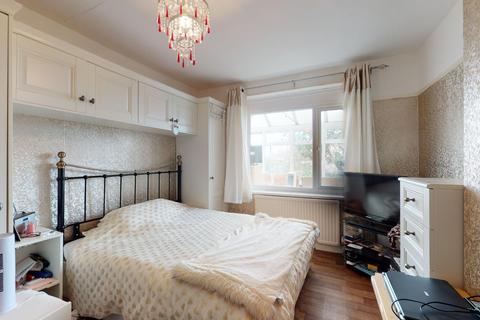 10 Albert Road, Capel Le Ferne, Folkestone, CT18 7JY