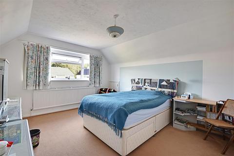 2 Pages Lane, Bexhill-on-sea, TN39 3RD