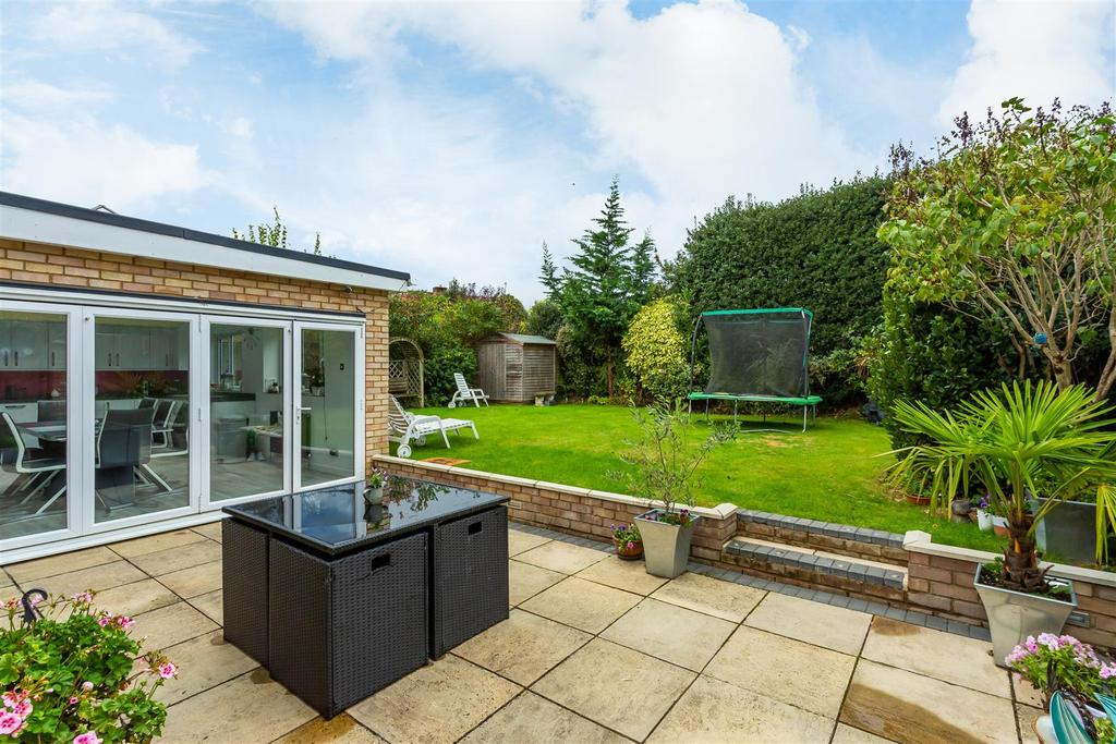 12 Tuckers Drive Rear Garden.jpg