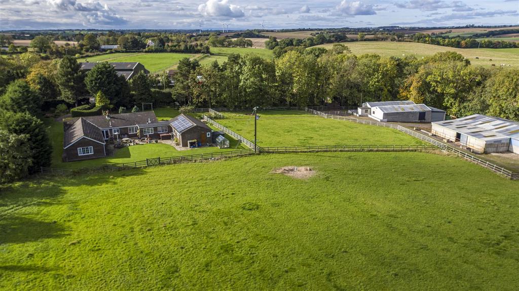 Thorpe Road, Carlton, StocktonOnTees 4 bed equestrian property £850,000