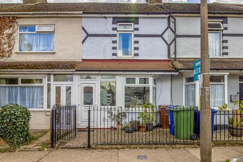 23 Crescent Avenue, Grays, RM17 6AZ