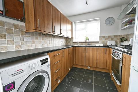 69 Addison Way, Bognor Regis, PO22 9HZ