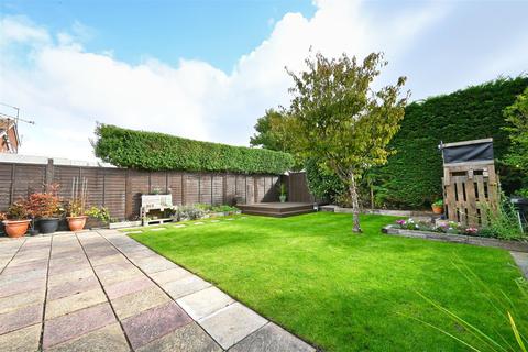 69 Addison Way, Bognor Regis, PO22 9HZ