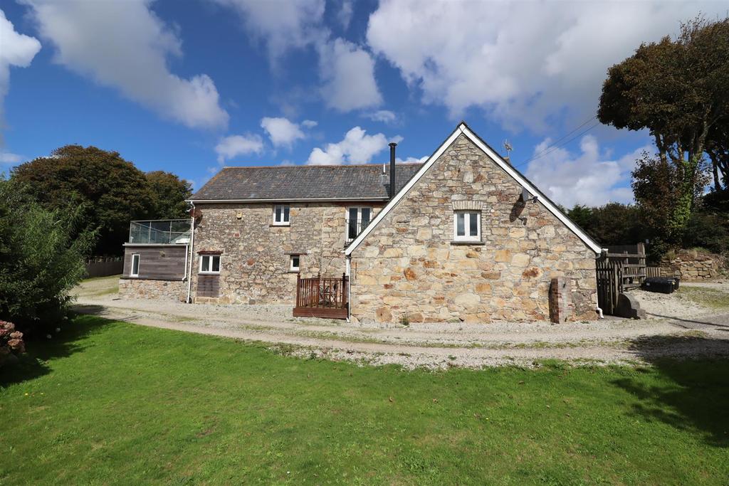 Ninnis Farm, St. Austell 5 bed barn conversion £650,000