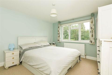 54 Miles Road, Epsom, KT19 9AD