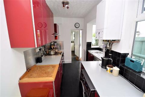 80 Richmond Road, Leicester, LE2 8BA