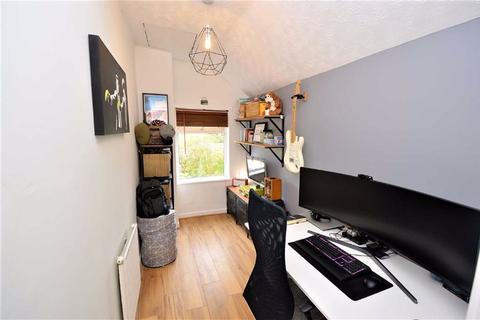80 Richmond Road, Leicester, LE2 8BA