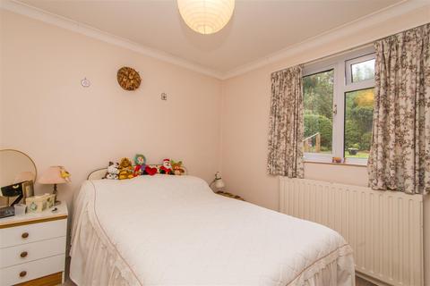 9 Golden Joy, Crediton, EX17 1EA