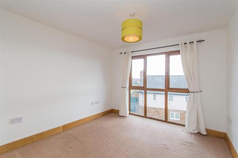 7 Iter Court, Bow, Crediton, EX17 6BZ