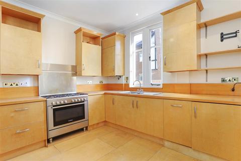 2 bedroom apartment to rent - Heatherlands, Sunninghill