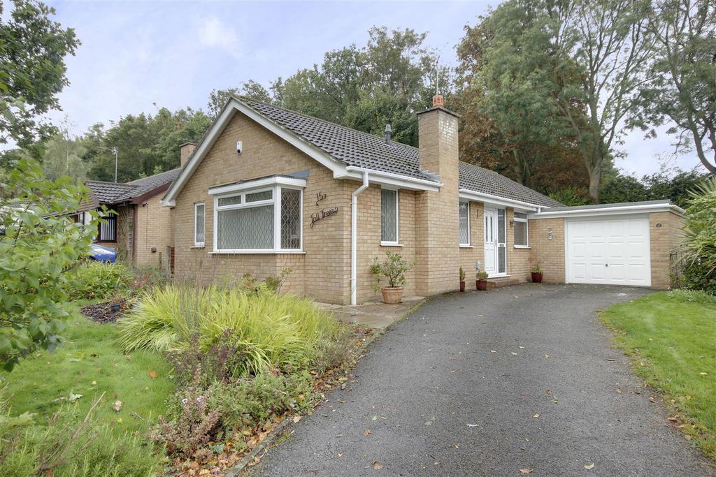 Tall Trees, Hessle 3 bed detached bungalow for sale £330,000
