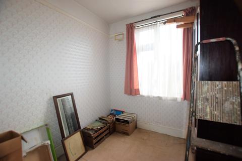 79 Cowick Lane, Exeter, EX2 9HJ