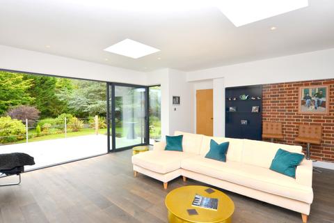 Ormonde Glendene Avenue, East Horsley, Leatherhead, KT24 5AY
