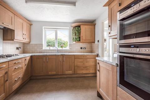 26 Wychwood Close, Sunbury-on-thames, TW16 7RF