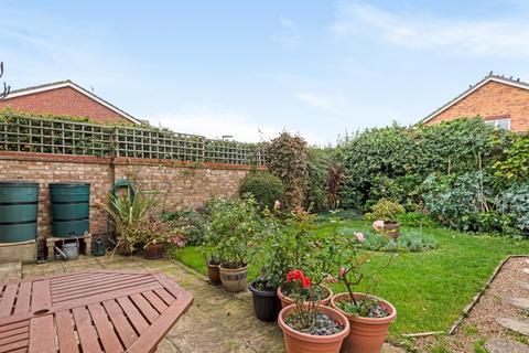 26 Wychwood Close, Sunbury-on-thames, TW16 7RF