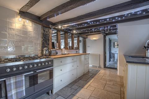 128 Binscombe, Godalming, GU7 3QL