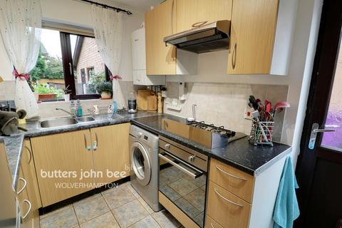 16 Welney Gardens, Pendeford, Wolverhampton, WV9 5RY