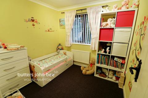 16 Welney Gardens, Pendeford, Wolverhampton, WV9 5RY