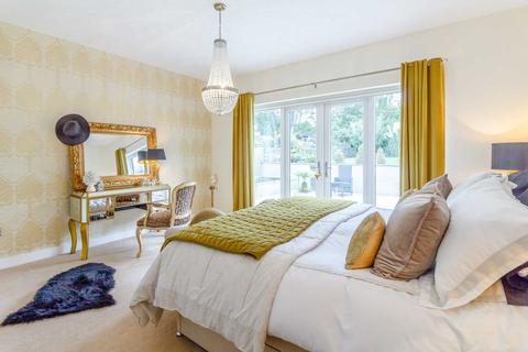 Windy Ridge Baghill Green, Tingley, Wakefield, WF3 1DL