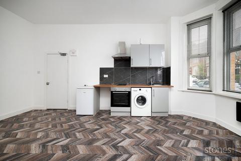 Studio to rent, Glenloch Road, London, NW3