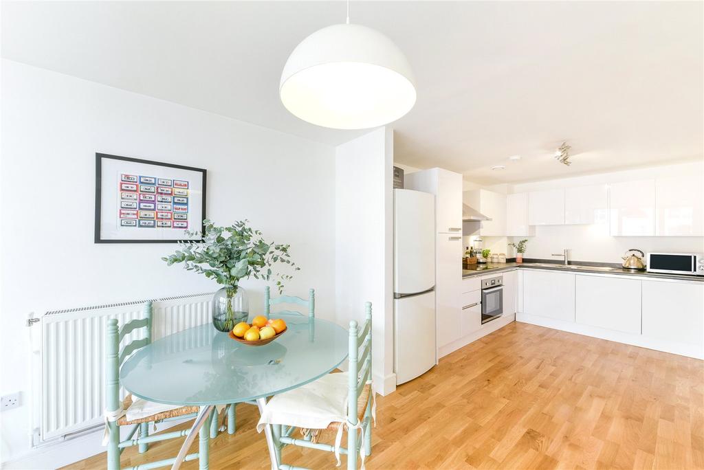 Kitchen/Dining