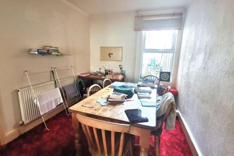 3 Russell Road, Folkestone, CT19 5RJ