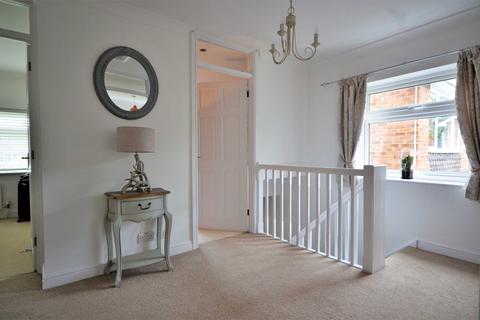 5 Juniper Close, Billericay, CM11 1BY