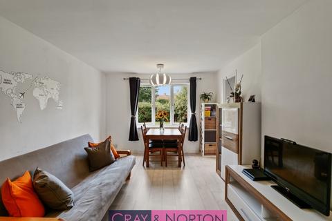 2 Hardcastle Close, Croydon, CR0 6XQ