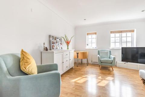 44 Gilbert Close, London, SE18 4PT