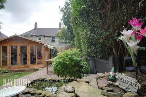 30 Deerlands Mount, Sheffield, S5 9QB