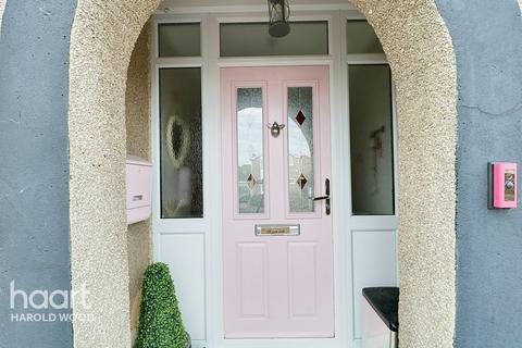 35 Mascalls Lane, Brentwood, CM14 5LR