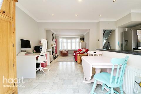 35 Mascalls Lane, Brentwood, CM14 5LR