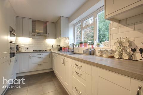 71 Sparrow Drive, Stevenage, SG2 9FB