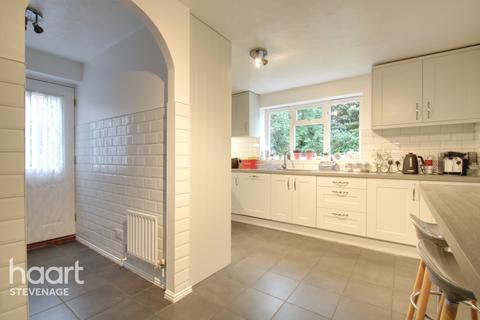 71 Sparrow Drive, Stevenage, SG2 9FB